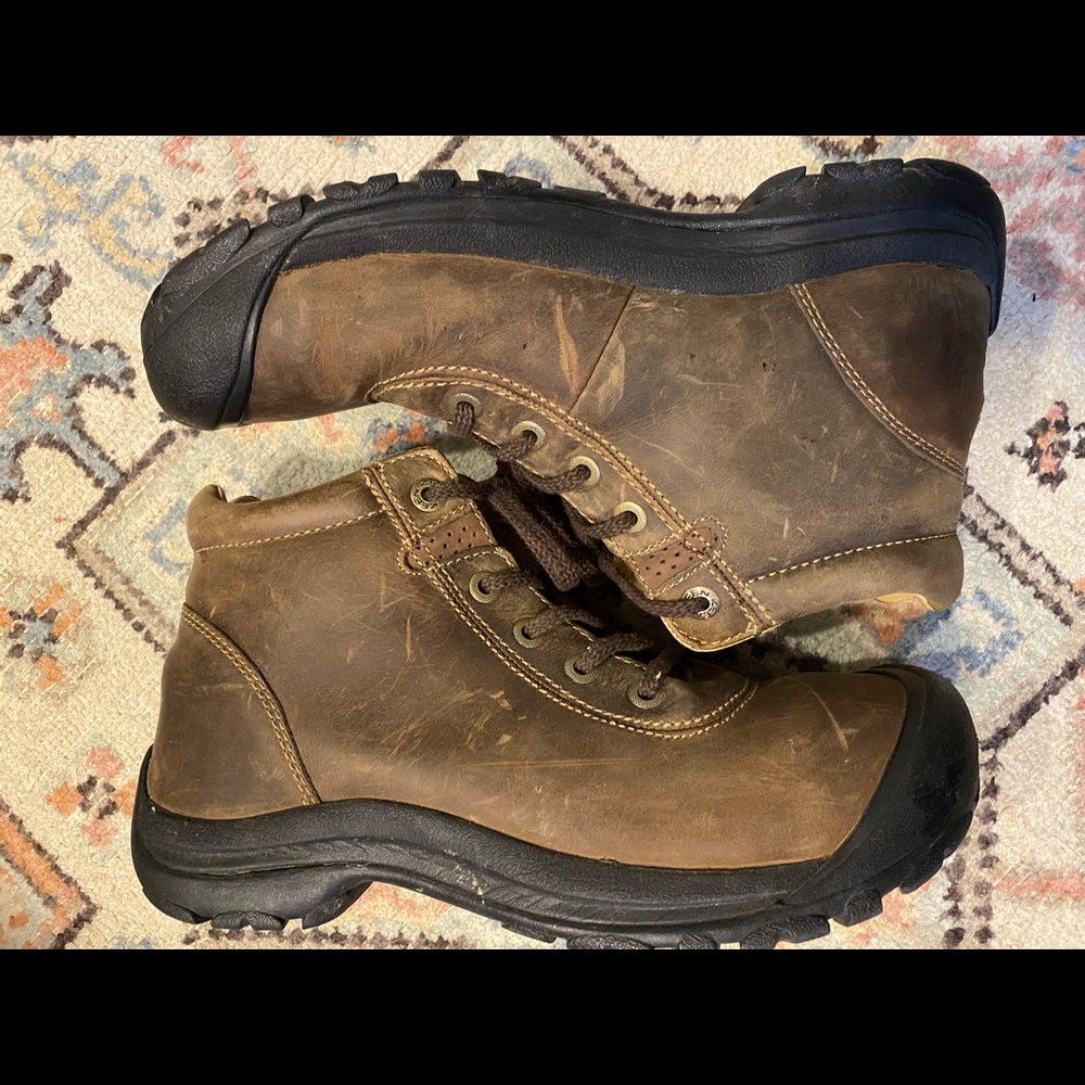 Keen Brown Leather Briggs Chukka Boot size 9.5